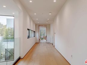 116 S Gretna Green Way, Los Angeles CA 90049