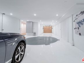 116 S Gretna Green Way, Los Angeles CA 90049