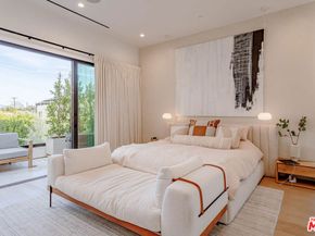 116 S Gretna Green Way, Los Angeles CA 90049