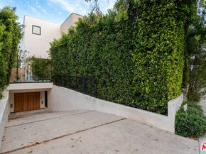 116 S Gretna Green Way, Los Angeles CA 90049