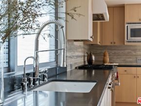 5205 Ocean Front Walk 301, Marina Del Rey CA 90292