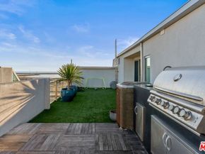5205 Ocean Front Walk 301, Marina Del Rey CA 90292