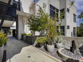 4111 W Sunset Boulevard 220, Los Angeles CA 90029