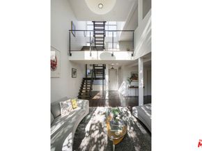 4111 W Sunset Boulevard 220, Los Angeles CA 90029