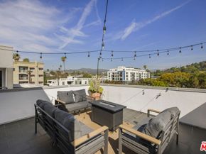 4111 W Sunset Boulevard 220, Los Angeles CA 90029