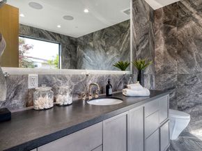 9153 Janice Place, Beverly Hills CA 90210