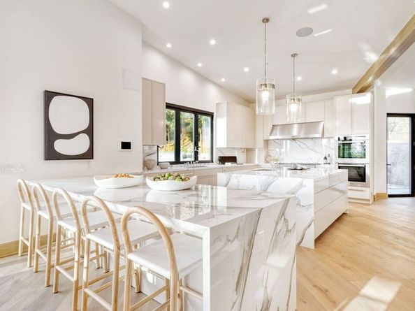 9153 Janice Place, Beverly Hills CA 90210