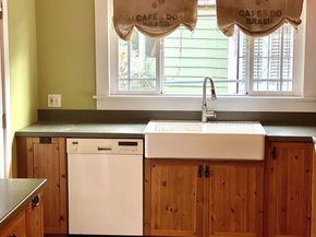 4414 S Van Ness Avenue, Los Angeles CA 90062