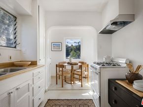 2661 Locksley Place, Los Angeles CA 90039