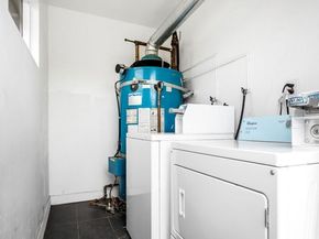 10974 S Figueroa Street, Los Angeles CA 90061