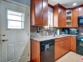 840 N Poinsettia Place, Los Angeles CA 90046