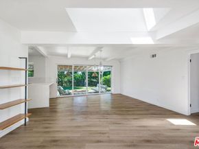5519 Shenandoah Avenue, Los Angeles CA 90056