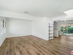 5519 Shenandoah Avenue, Los Angeles CA 90056