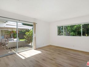 5519 Shenandoah Avenue, Los Angeles CA 90056