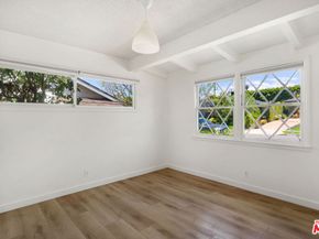 5519 Shenandoah Avenue, Los Angeles CA 90056