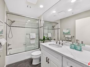 333 Westminster Avenue 405, Los Angeles CA 90020