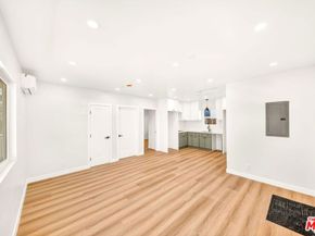 204 E 88th Street 204, Los Angeles CA 90003