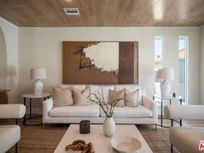 17643 Haynes Street, Lake Balboa CA 91406