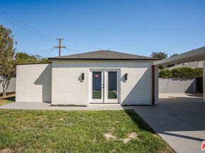 17643 Haynes Street, Lake Balboa CA 91406