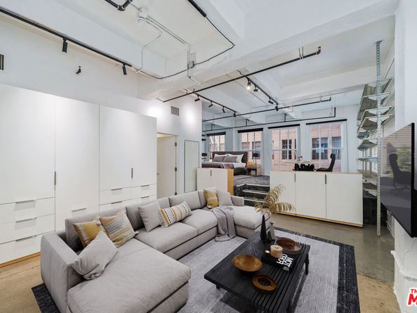 738 S Los Angeles Street 305, Los Angeles CA 90014