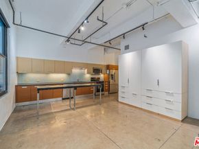 738 S Los Angeles Street 305, Los Angeles CA 90014