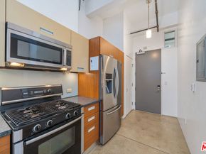 738 S Los Angeles Street 305, Los Angeles CA 90014