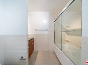 738 S Los Angeles Street 305, Los Angeles CA 90014