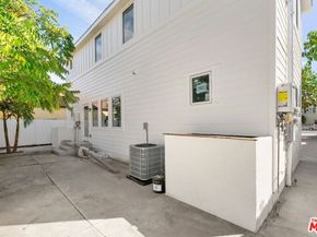 1955 Bonsallo Avenue, Los Angeles CA 90007