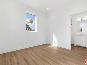 1955 Bonsallo Avenue, Los Angeles CA 90007