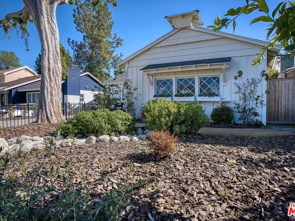 22140 Ybarra Road, Woodland Hills CA 91364