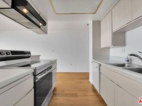 615 Esplanade 512, Redondo Beach CA 90277