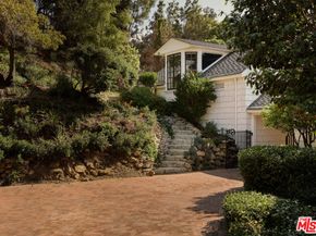 1141 Maroney Lane, Pacific Palisades CA 90272