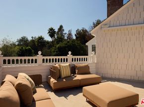 1141 Maroney Lane, Pacific Palisades CA 90272