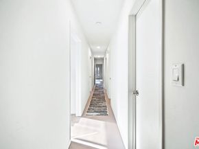 830 Palms Boulevard, Venice CA 90291