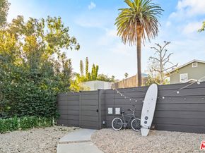 830 Palms Boulevard, Venice CA 90291