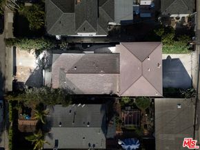 830 Palms Boulevard, Venice CA 90291