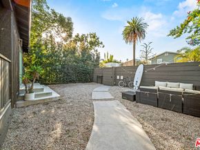 830 Palms Boulevard, Venice CA 90291