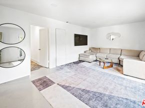 830 Palms Boulevard, Venice CA 90291