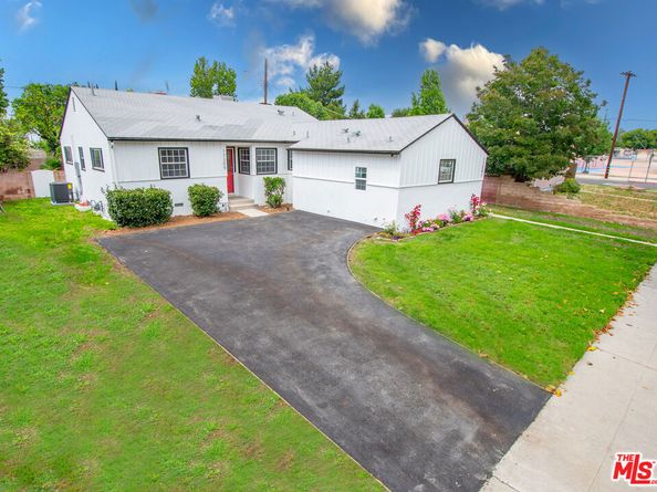17209 Stagg Street, Van Nuys CA 91406