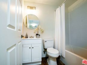 17209 Stagg Street, Van Nuys CA 91406