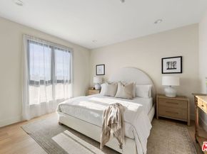 11923 Gorham Avenue 201, Los Angeles CA 90049