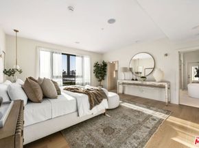 11923 Gorham Avenue 201, Los Angeles CA 90049