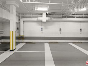 11923 Gorham Avenue 201, Los Angeles CA 90049