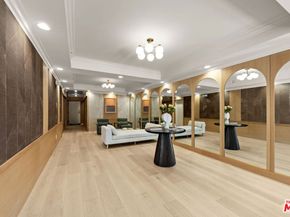 11923 Gorham Avenue 201, Los Angeles CA 90049