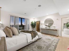 11923 Gorham Avenue 201, Los Angeles CA 90049