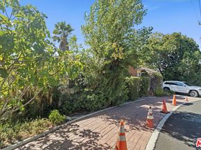 216 Stockbridge Avenue, Alhambra CA 91801