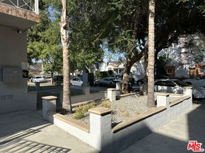 2525 Thurman Avenue, Los Angeles CA 90016