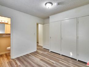 1046 S Kenmore Avenue, Los Angeles CA 90006