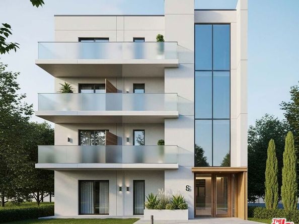 1046 S Kenmore Avenue, Los Angeles CA 90006