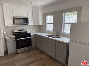 1163 W 38th Street, Los Angeles CA 90037